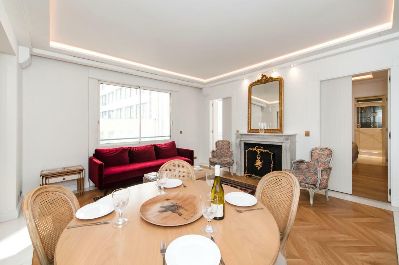 Luxury Montaigne Apartment Paris Exterior foto