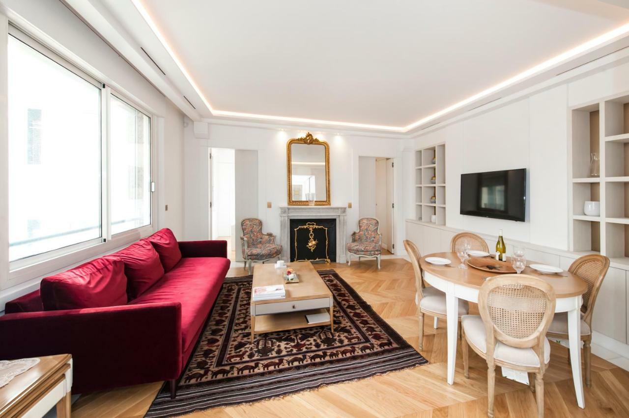 Luxury Montaigne Apartment Paris Exterior foto